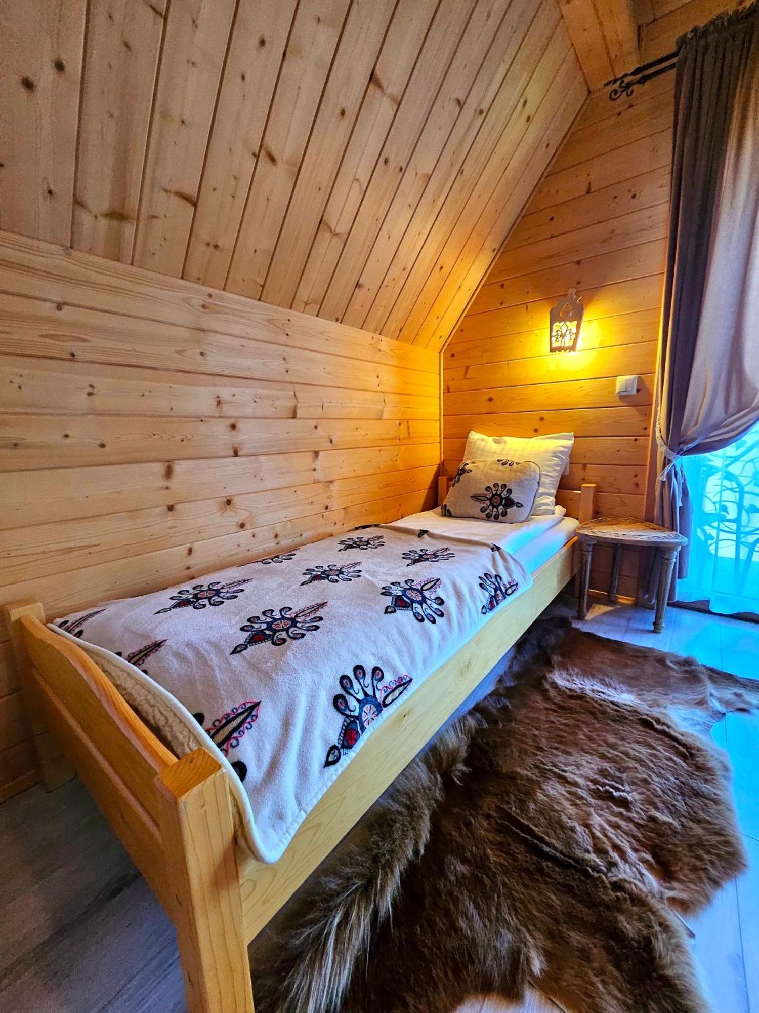 Goralska Chatka 3 Highland Cottage - Jacuzzi, Sauna, Split Ac, Private Parking, Mountains View Zakopane Eksteriør bilde